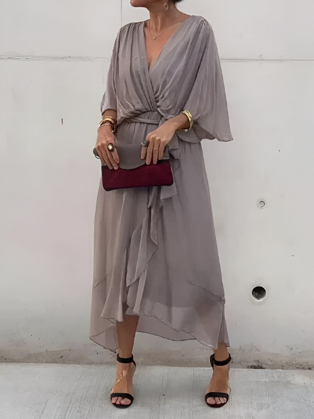 Monica™ | Chiffon jurk met V-hals